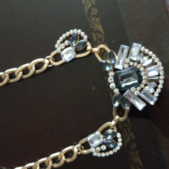 Statement necklace - Picture 2 of 4
